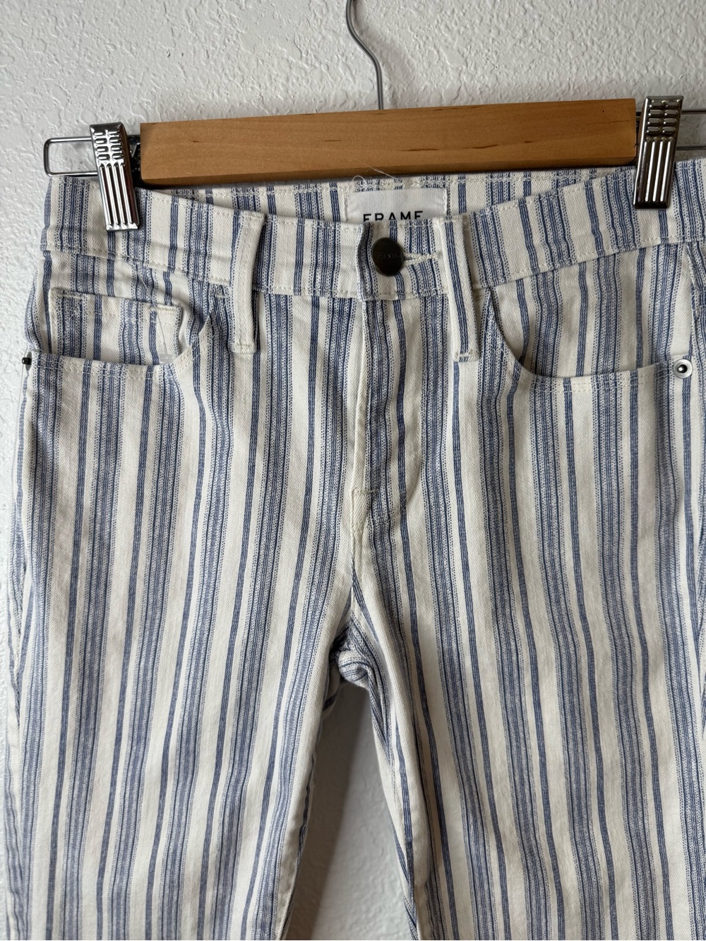 FRAME Le Skinny de Jeanne Crop Jeans 25 Blue White Stripe Raw Hem - Picture 3 of 13